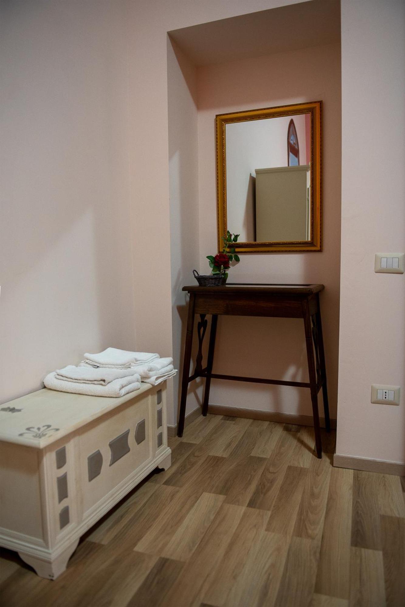 Mandevilla Home Caiazzo ภายนอก รูปภาพ